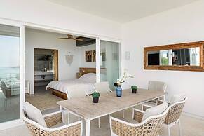 Luxury Sea View Pool Villa L at Unique Residences