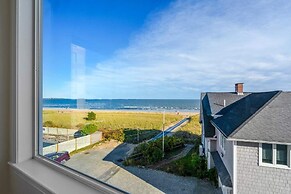 Oceanfront Home - Beach Access - Deck + Ping Pong