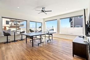 Oceanfront Home - Beach Access - Deck + Ping Pong