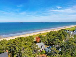 Beachfront and Only 30 Steps To Beach!