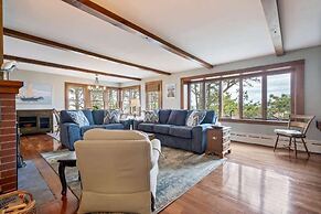 Beachfront and Only 30 Steps To Beach!