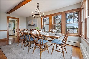 Beachfront and Only 30 Steps To Beach!