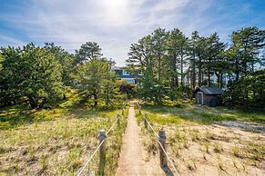 Beachfront and Only 30 Steps To Beach!