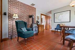 Beachfront and Only 30 Steps To Beach!