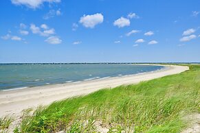 Panoramic Ocean Views: Westhampton Haven w/ Pool