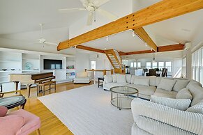 Panoramic Ocean Views: Westhampton Haven w/ Pool