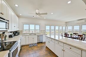 Panoramic Ocean Views: Westhampton Haven w/ Pool