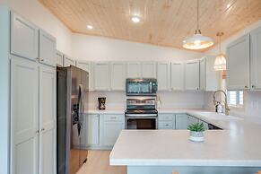 Snowmobile Trail On-site: Cozy Post Lake Retreat