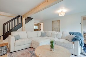 Snowmobile Trail On-site: Cozy Post Lake Retreat