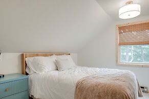 Snowmobile Trail On-site: Cozy Post Lake Retreat