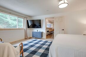 Snowmobile Trail On-site: Cozy Post Lake Retreat