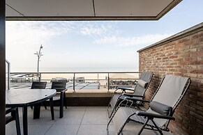 Seaview Apartment With Private Terrace