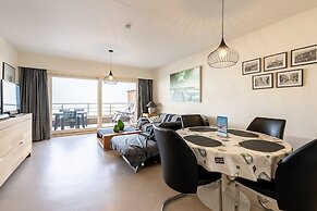 Apartment in Blankenberge With Sea View
