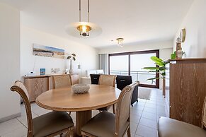 Apartment in Blankenberge With Sea Views