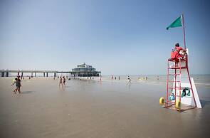 Apartment in Blankenberge With Views
