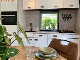 Chalet in Sint Maartenszee Near Sandy Beach