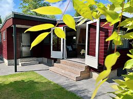 Chalet in Sint Maartenszee Near Sandy Beach