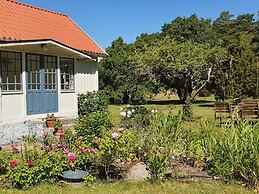 House With Guest Loft and Garden