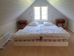 House With Guest Loft and Garden