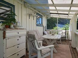 House With Guest Loft and Garden