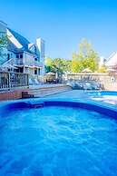 Blue Mountain at your Door Step