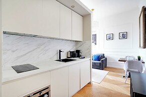 Magnificent Apartment -1br-4p- Champs-elysees