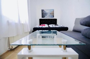 Cozy 3BR Apartment  Near Augarten Park