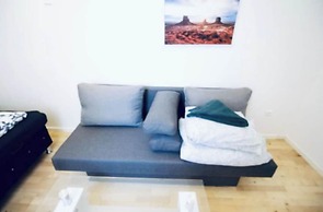 Cozy 3BR Apartment  Near Augarten Park
