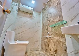 Vihani's Western Clouds by VOYE HOMES
