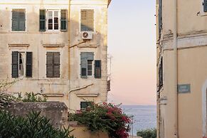 Dousmani Old Town Studio
