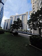 Luxurious and Cozy Condo in Quezon City With City View