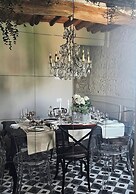 The little guest house