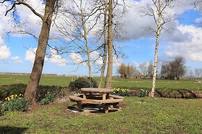 B&B Farm Grutsk in Suwald With its Harbor