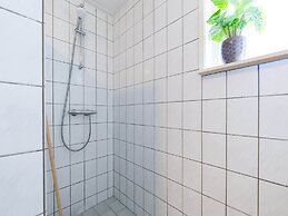 B&B Farm Grutsk in Suwald With its Harbor