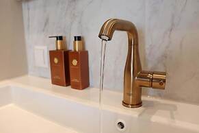 B&B Farm Grutsk in Suwald With its Harbor