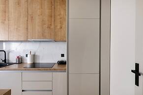 Zeus 2-Bedroom Apt with Acropolis View