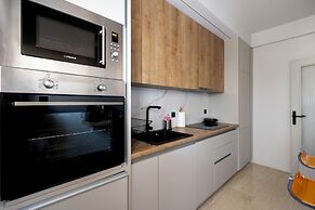 Zeus 2-Bedroom Apt with Acropolis View