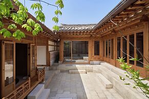 Nostalgia Hanok Hotel