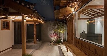 Nostalgia Hanok Hotel