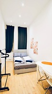 Cozy 5BR Apt 10min Walk to Augarten