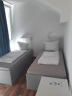 2-Rent Group Hostel Apartments SEN14