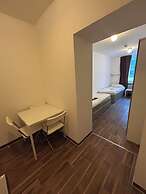 2-Rent Group Hostel Apartments SEN14