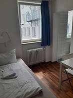 2-Rent Group Hostel Apartments SEN14