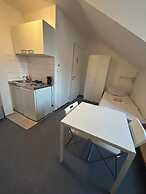 2-Rent Group Hostel Apartments SEN14