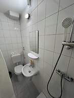 2-Rent Group Hostel Apartments SEN14
