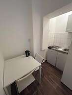 2-Rent Group Hostel Apartments SEN14