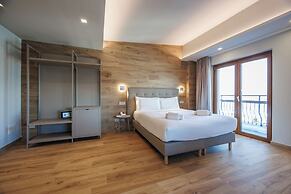 Lift Hotel