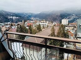 Lift Hotel
