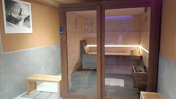 Lift Hotel