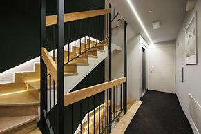 Lift Hotel